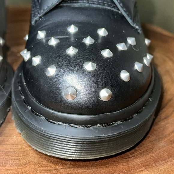 DR. MARTENS 1460 Stud Wanama Leather Lace Up Boots - Picture 5 of 16